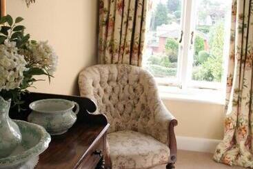 Stoneborough House B&b