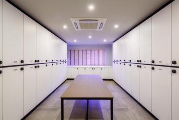هاستل Circular House