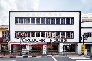 هاستل Circular House