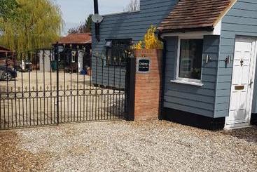 צימר Ottleys Guest House