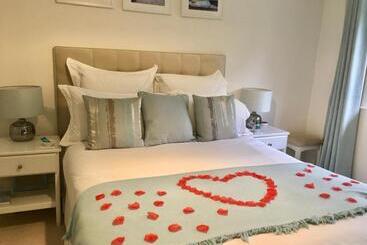 تختخواب و صبحانه Ranmore Rise Retreat In The Surrey Hills