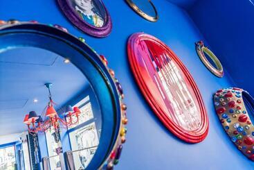 Brit Hotel Privilege Lisieux   La Villa Des Arts