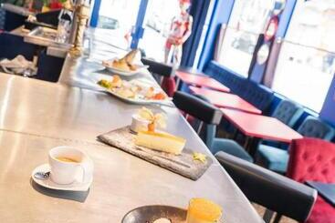 Brit Hotel Privilege Lisieux   La Villa Des Arts