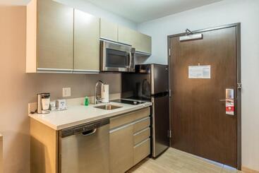 Hawthorn Extended Stay By Wyndham Loveland