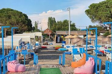 مسافرخانه Elisa Butik Otel Ve Restaurant