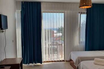 مسافرخانه Elisa Butik Otel Ve Restaurant