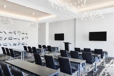 Ac Hotel By Marriott Los Angeles South Bay