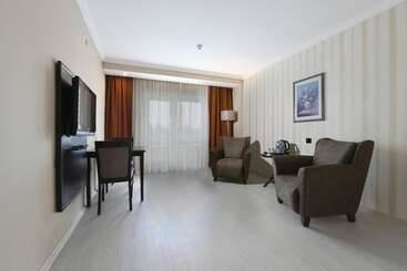 هتل Agiros Thermal Resort Spa