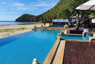 هتل Amara Villa Khao Ka Lok