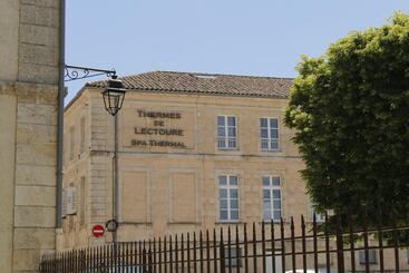 호텔 College Des Doctrinaires