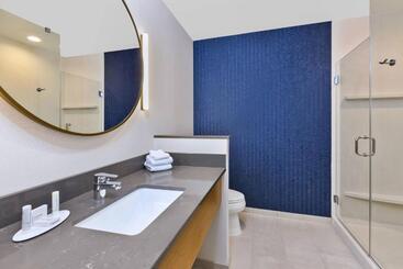 هتل Fairfield Inn & Suites By Marriott Cincinnati Airport South/florence