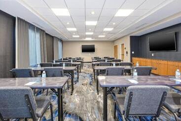 هتل Fairfield Inn & Suites By Marriott Cincinnati Airport South/florence