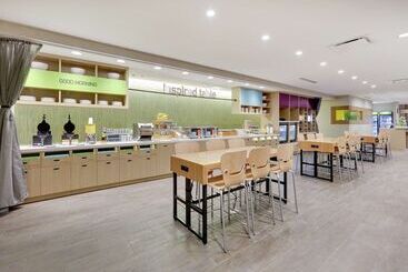 هتل Home2 Suites By Hilton Hagerstown