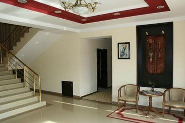 هتل Royal Nukus