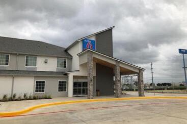 هتل Studio 6 Lake Charles