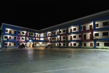 هتل Waritthon Residence