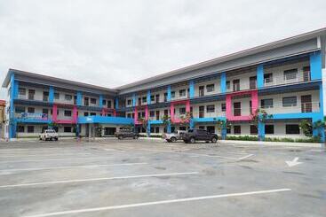 هتل Waritthon Residence