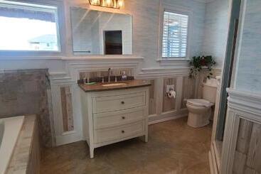 Pierhouse Bed & Breakfast