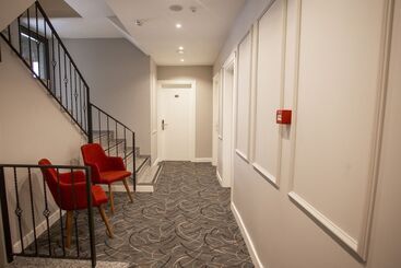 Uzer Otel