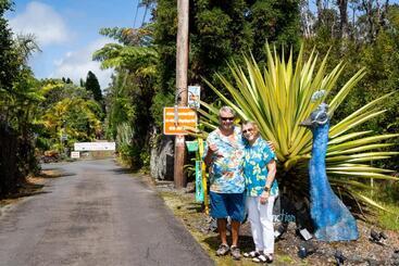 تختخواب و صبحانه Aloha Junction Guest House   5 Min From Hawaii Volcanoes National Park