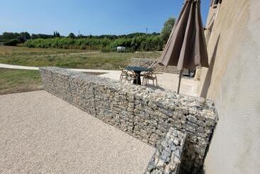تختخواب و صبحانه La Bastide De L Adrech