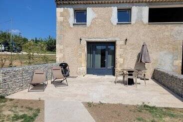 تختخواب و صبحانه La Bastide De L Adrech