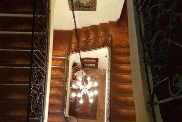 تختخواب و صبحانه La Bastide De L Adrech