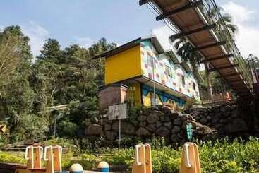 تختخواب و صبحانه Yushow Library Villa