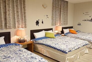تختخواب و صبحانه Yushow Library Villa