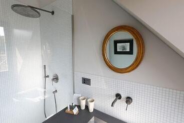 Hotel Fleur De Lis
