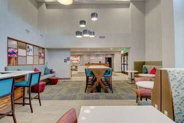 هتل Hampton Inn & Suites Portland West