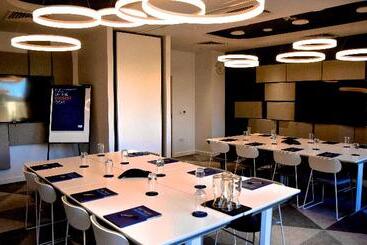 هتل Holiday Inn Express   Barrow In Furness & South Lakes, An Ihg