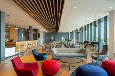 هتل Holiday Inn Express   Barrow In Furness & South Lakes, An Ihg