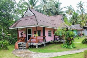 هتل Koh Kood Far East Resort