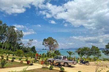 هتل Sunrise Beach Koh Yao Resort