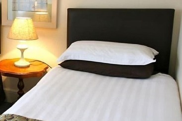پانسیون Melrose Guest House