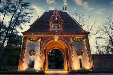 Village Hotel On Biltmore Estate