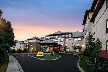 Village Hotel On Biltmore Estate