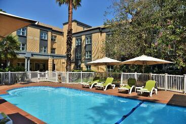 בית מלון כפרי Holiday Inn Johannesburg Airport, An Ihg