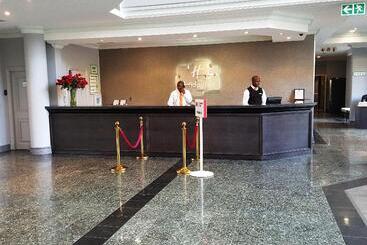 בית מלון כפרי Holiday Inn Johannesburg Airport, An Ihg