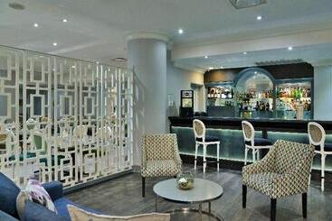 בית מלון כפרי Holiday Inn Johannesburg Airport, An Ihg