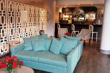 בית מלון כפרי Holiday Inn Johannesburg Airport, An Ihg