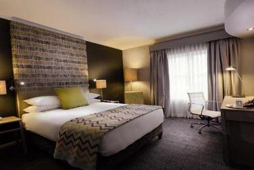 בית מלון כפרי Holiday Inn Johannesburg Airport, An Ihg