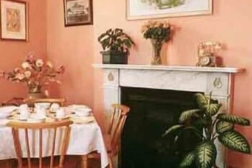 هتل Bellevue Manor Guest House & Wellness Spa Retreat