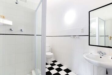 هتل Best Western Cape Suites