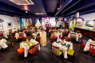 Hotel Cape Town Lodge