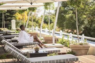 Four Seasons Hotel The Westcliff