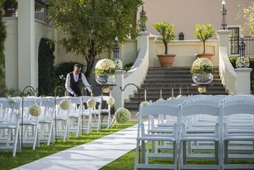 Four Seasons Hotel The Westcliff