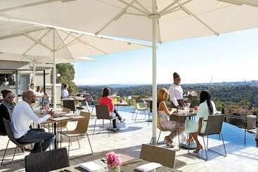 Four Seasons Hotel The Westcliff