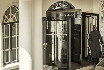 Four Seasons Hotel The Westcliff